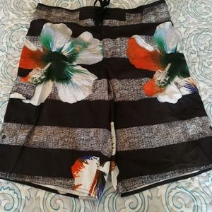 Hang Ten Size Large  Striped Floral Swimsuit